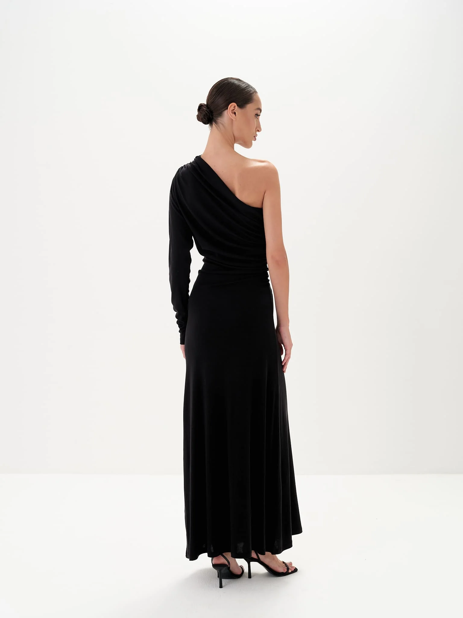 Calista One-Shoulder Dress in TENCEL™ Lyocell - Image 15