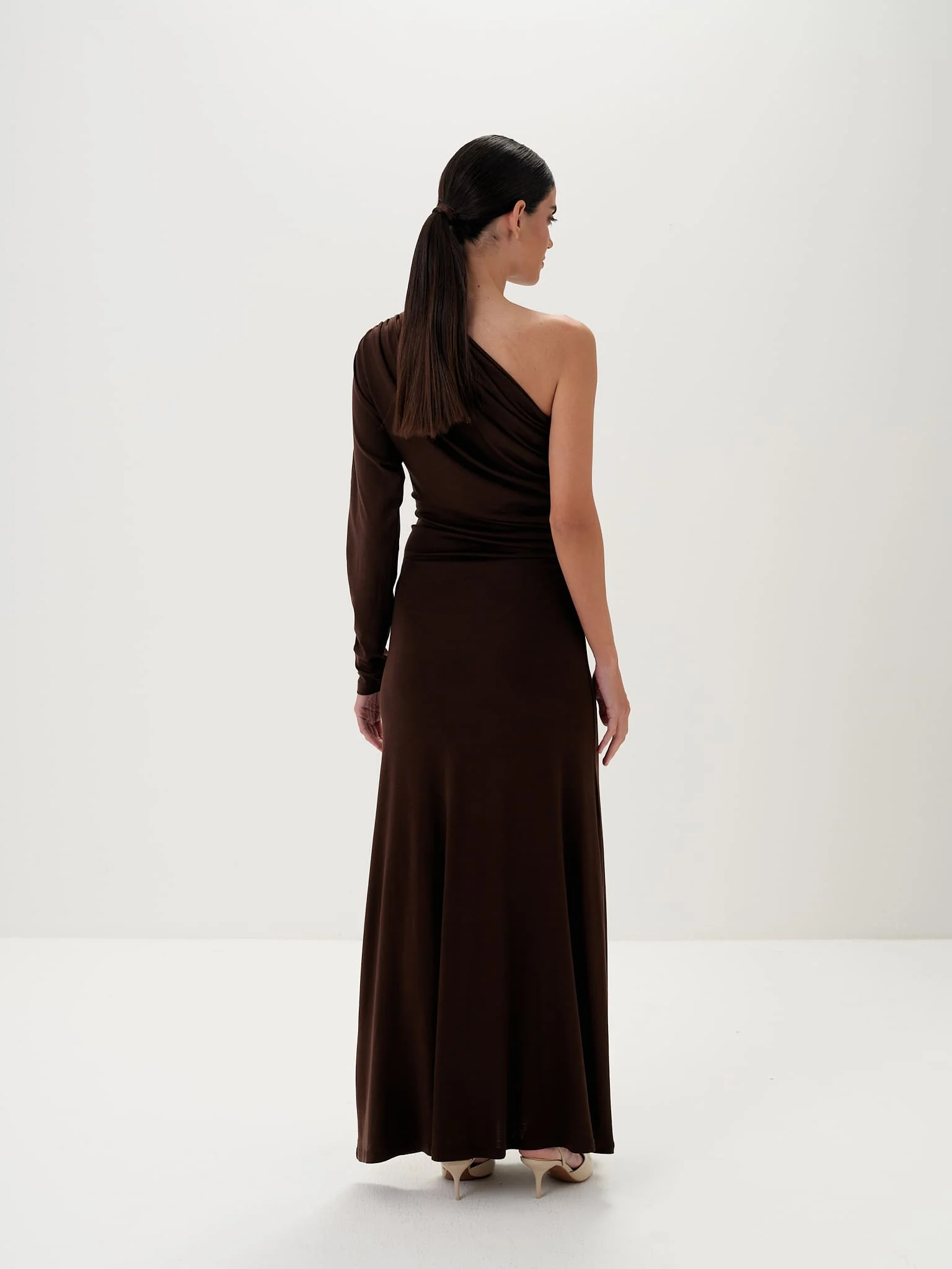 Calista One-Shoulder Dress in TENCEL™ Lyocell - Image 5