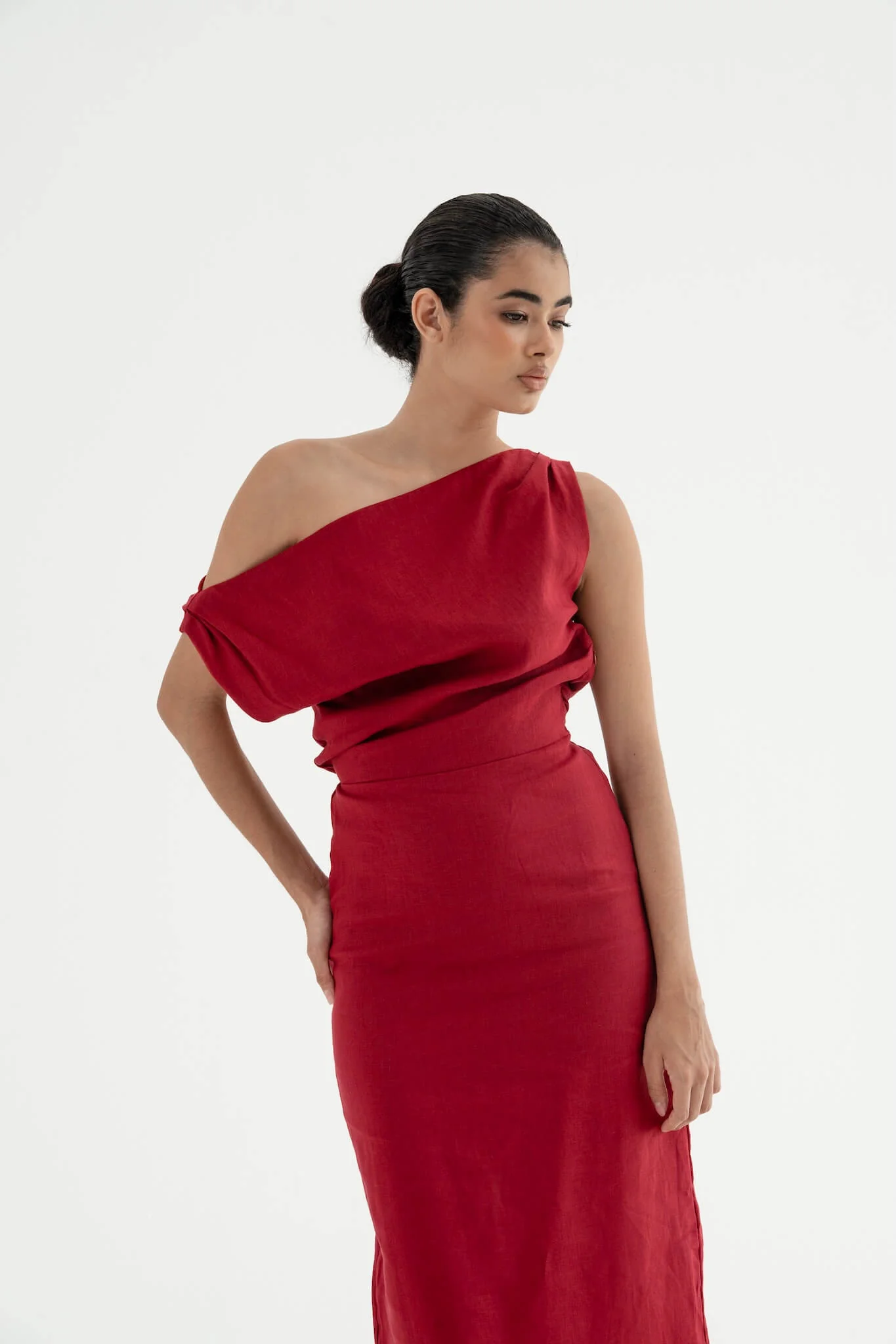 Sariya One-Shoulder Linen Dress - Image 16