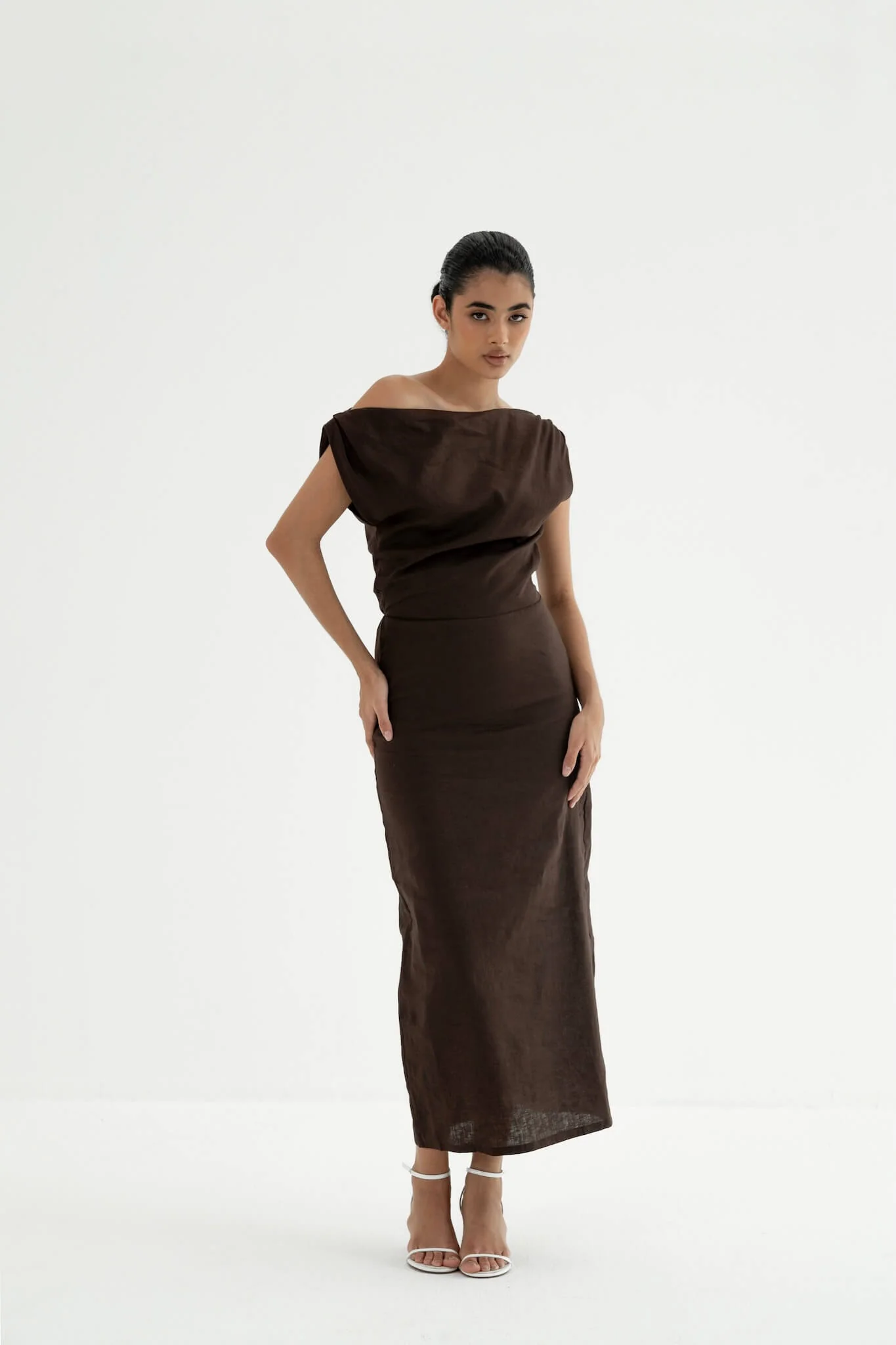 Sariya One-Shoulder Linen Dress - Image 2