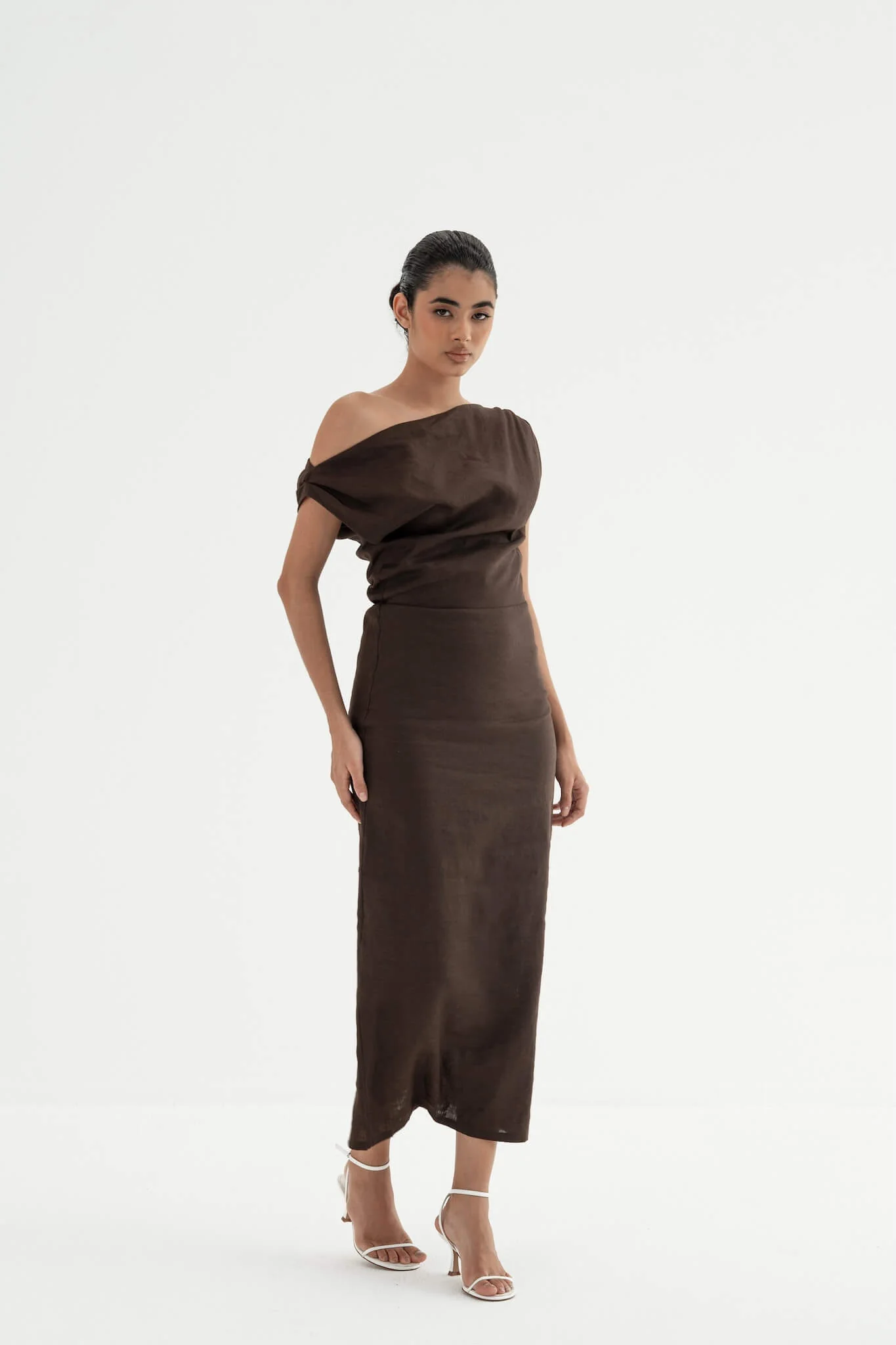 Sariya One-Shoulder Linen Dress - Image 4